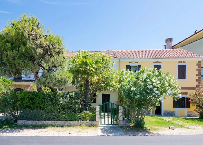 Vakantiehuis In Croatia Near The Adriatic Coast